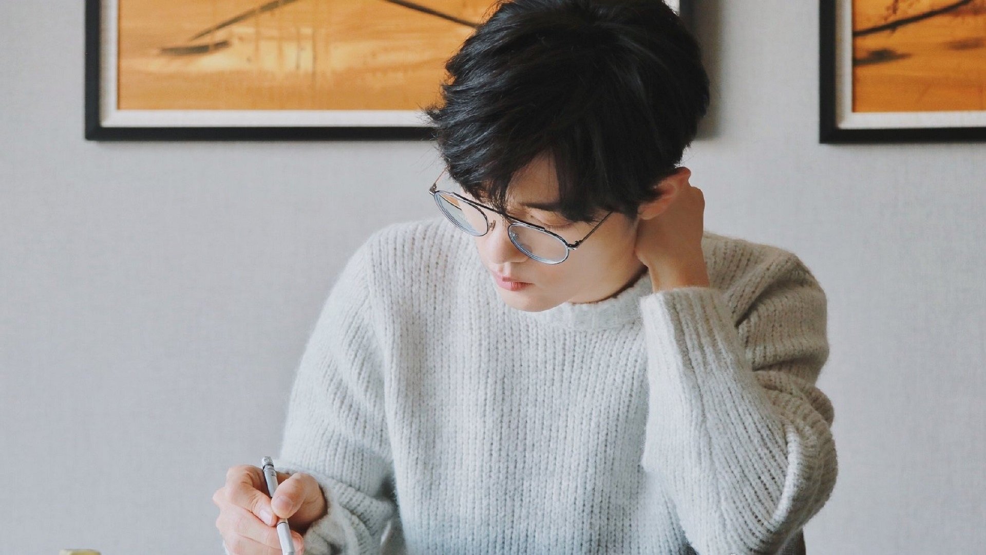 _街头滑板争霸赛：年轻人运动潮流引领者_，滑板 街头